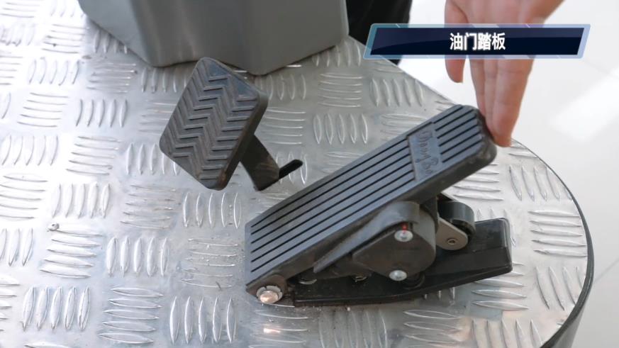揚(yáng)子掃地車(chē)S6